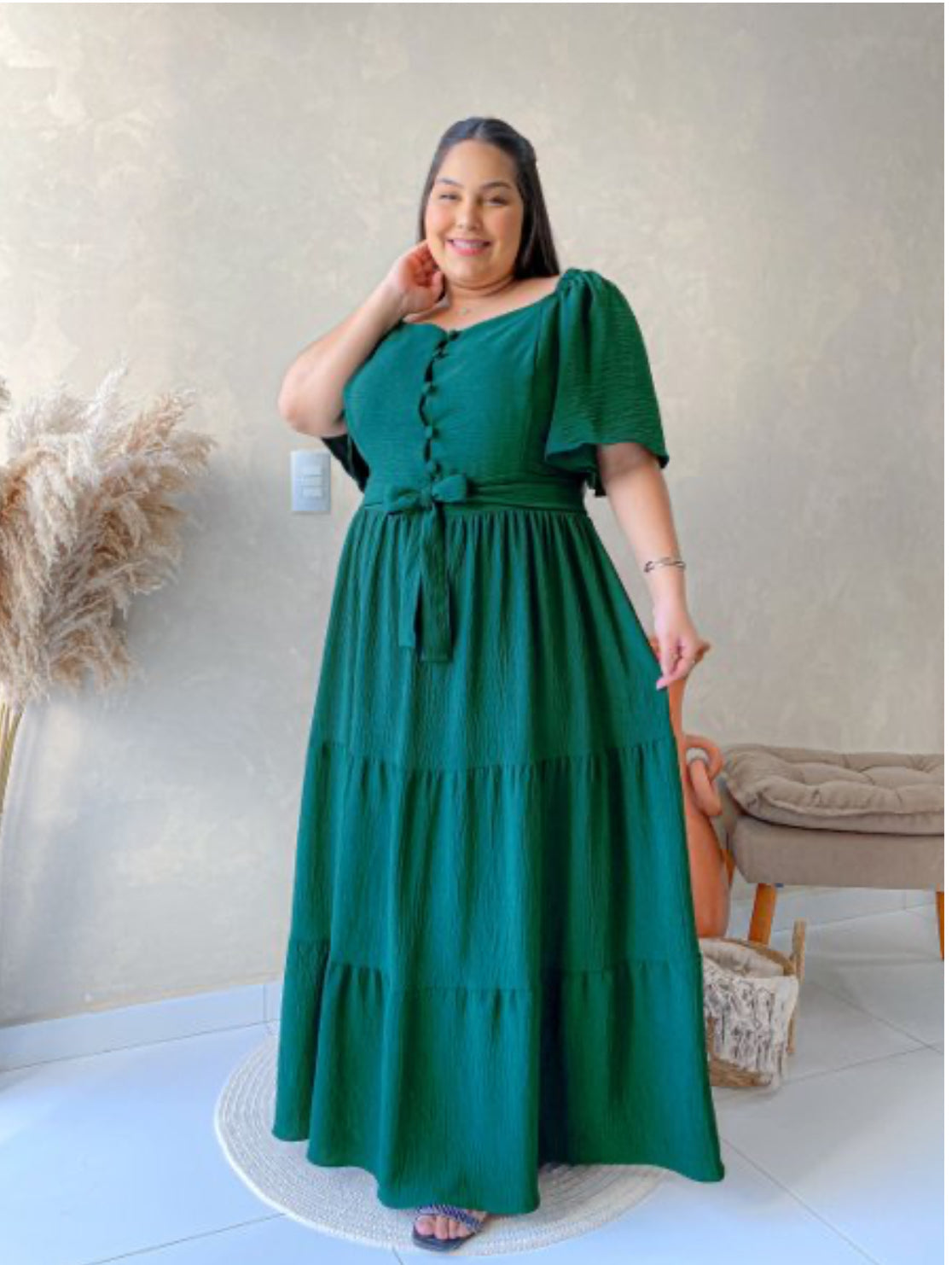 Vestido Longo Verde Esmeralda, com botões funcionais