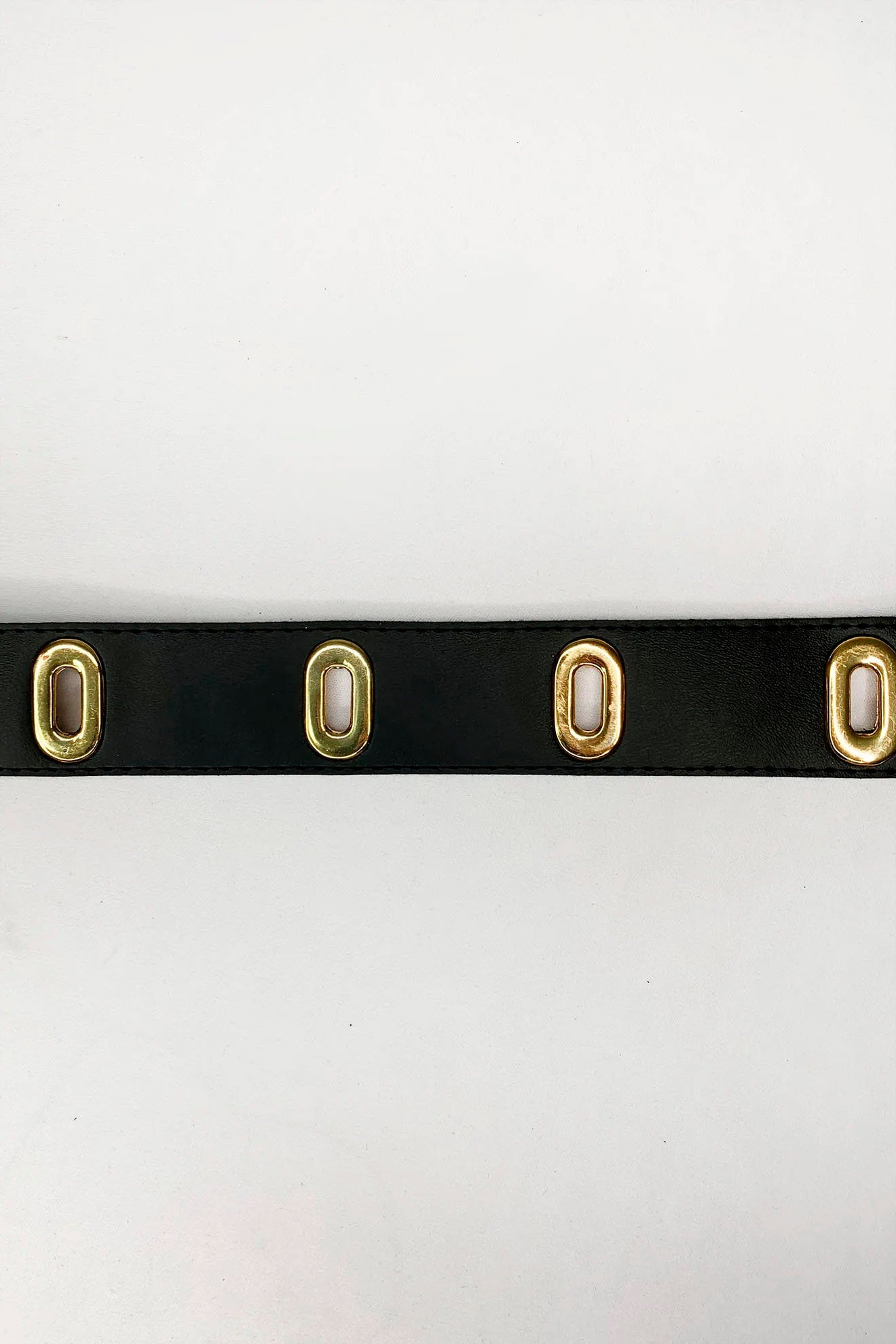 Cinto de Couro Sintético com Correntes - Londres