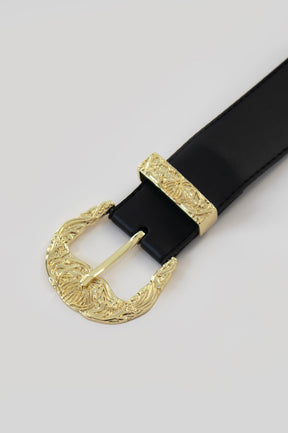 Cinto de Couro Sintético Largo com Fivela Trabalhada