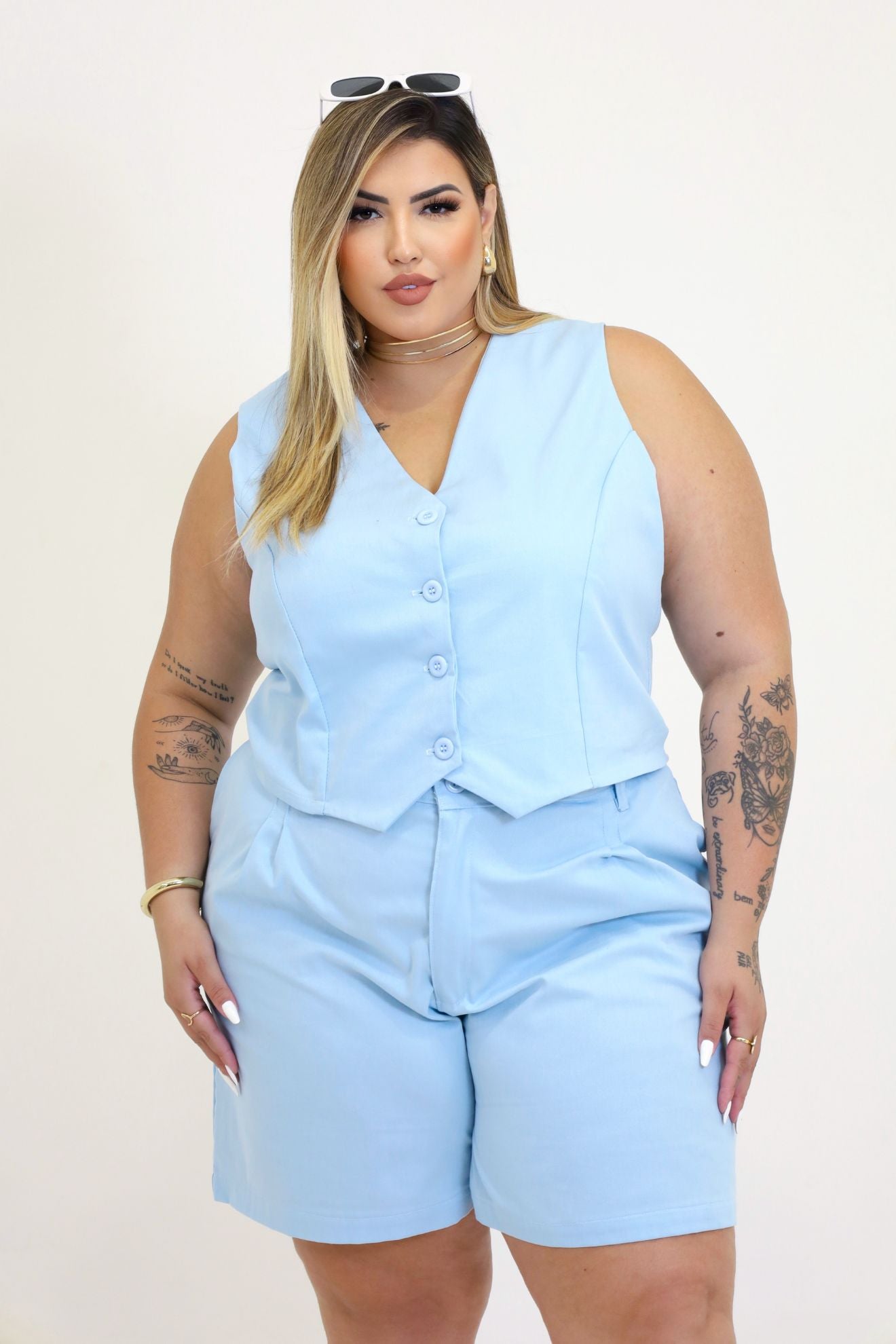 Colete Alfaiataria de Sarja com Botões Frontais